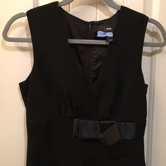 H&M mid black dress - Picture 2 of 6